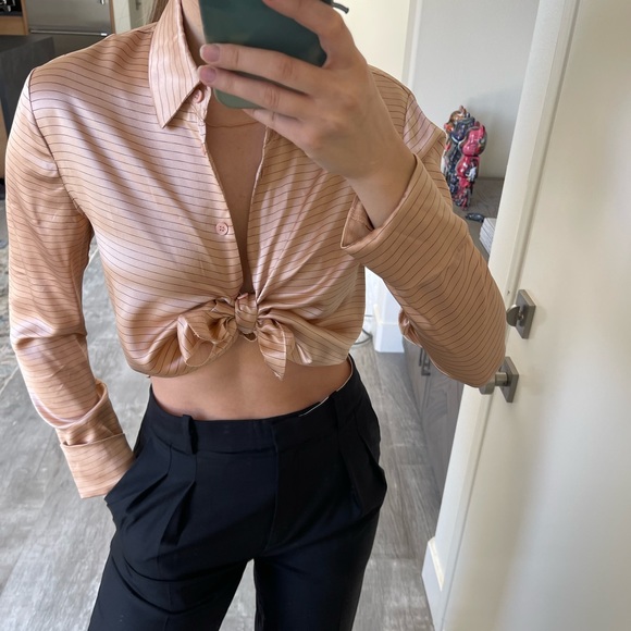 Reformation silk shirt - Picture 3 of 6